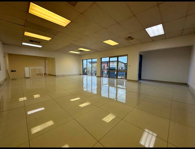 624M² WAREHOUSE TO LET IN NORTH RIDING